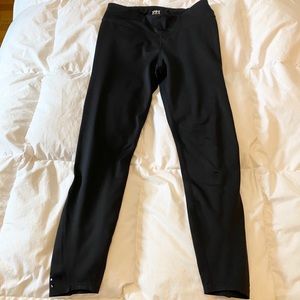Joy lab black 7/8 legging w perforation detail M